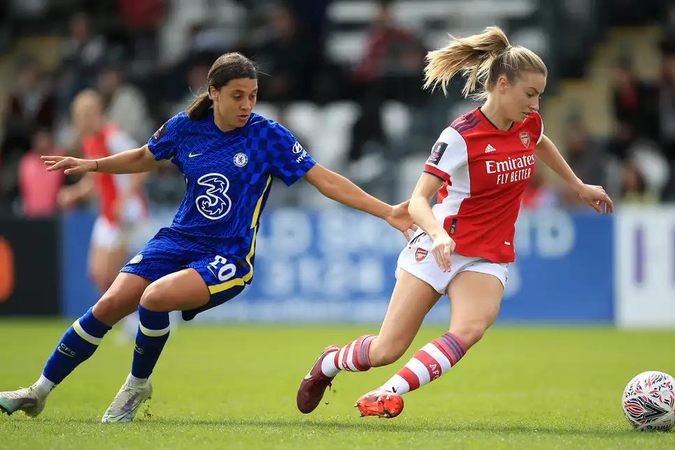 Sam Kerr and Leah Williamson battle it out for Chelsea and Arsenal respectively